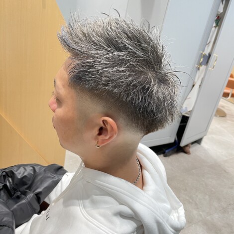 スキンフェード＋アッシュ系ヘアカラー藤田 耕平